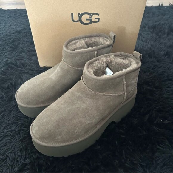 UGG suede wool platform heels ankle boots booties shoes women’s 9 new - Picture 2 of 8